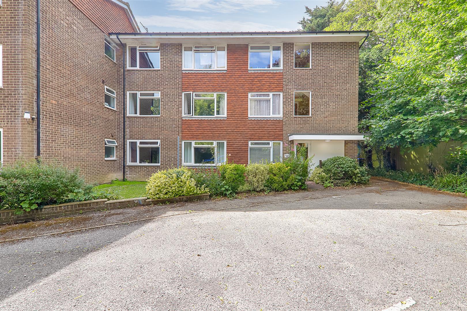 Apartment | Broadwater Hall, South Farm Road, Worthing, West Sussex, BN14 7BP | For Sale